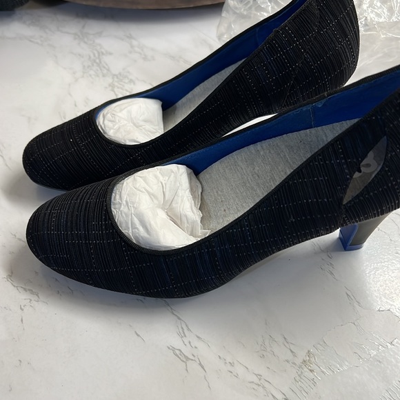Betabrand Late to the Gate Heels - Picture 2 of 3